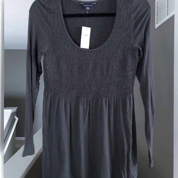 "SOLD" - AEO Grey Long Sleeved Top - Picture 2 of 5